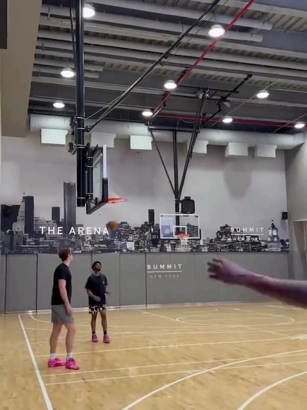 Durant và Capela Airborne Hous