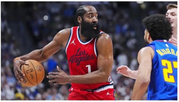 Tấn công và phòng thủ! Lakers 